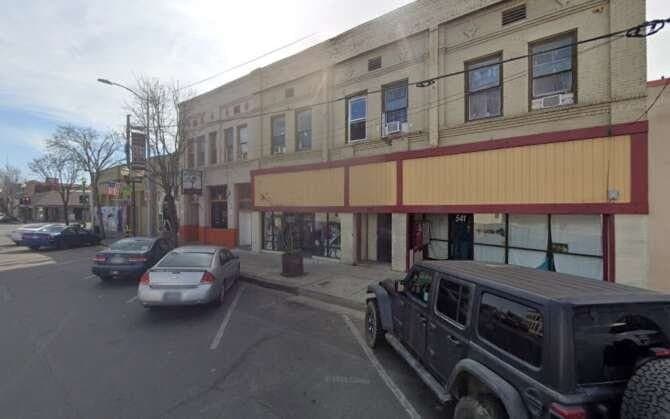 Comics Plus comic book store in Los Banos, California