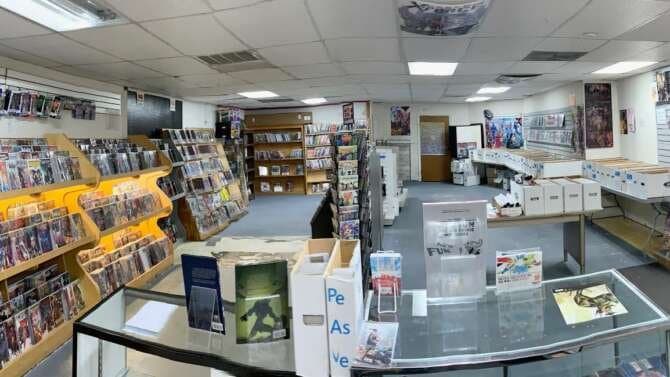 Current Comics comic book store in Salinas, California