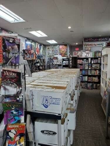 Guns N Comics comic book store in Sanford, Florida