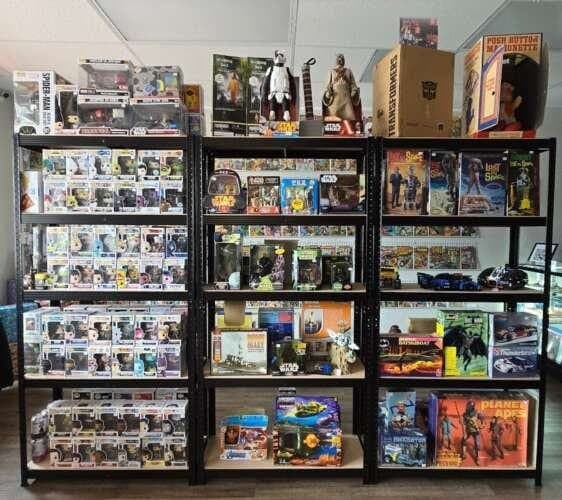 BamPowComics & Collectibles comic book store in Chesterland, Ohio