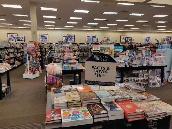 Books-A-Million Davenport Florida comic book store in Davenport, Florida