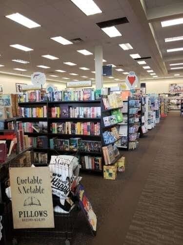 Books-A-Million Fairview Park Ohio comic book store in Fairview Park, Ohio