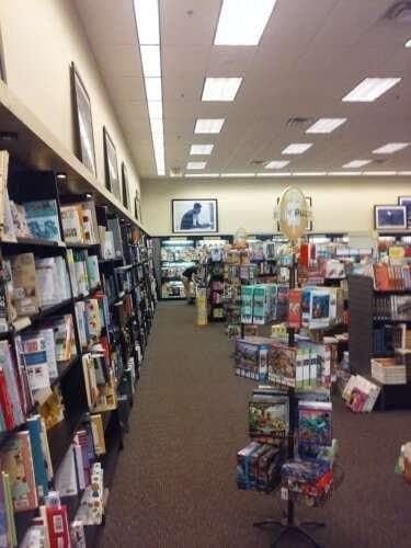 Books-A-Million Gulf Shores Alabama comic book store in Gulf Shores, Alabama