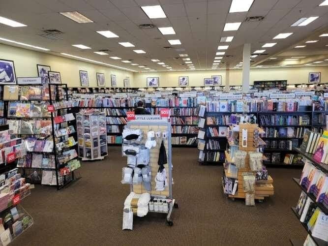 Books-A-Million Kissimmee Florida comic book store in Kissimmee, Florida