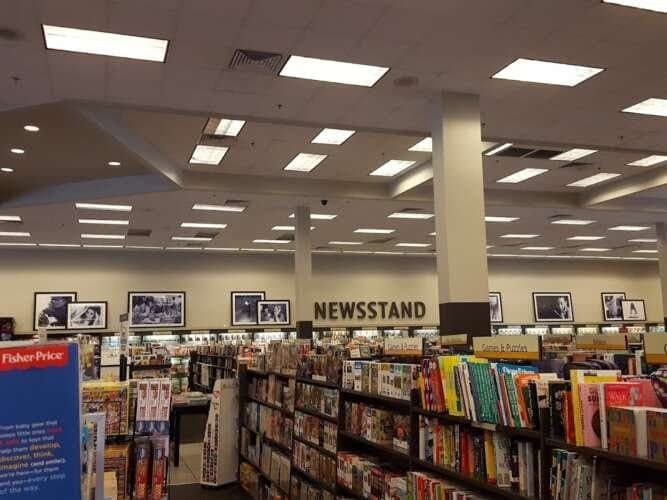 Books-A-Million Lakeland Florida comic book store in Lakeland, Florida