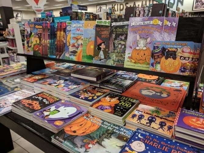 Books-A-Million McDonough Georgia comic book store in McDonough, Georgia