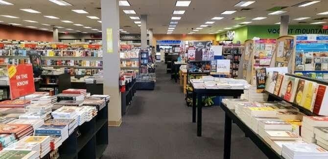 Books-A-Million Merritt Island Florida comic book store in Merritt Island, Florida