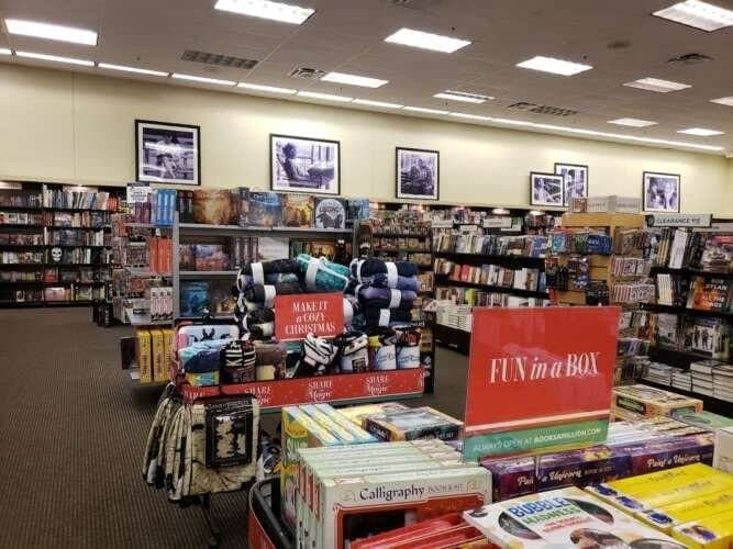 Books-A-Million Statesboro Georgia comic book store in Statesboro, Georgia