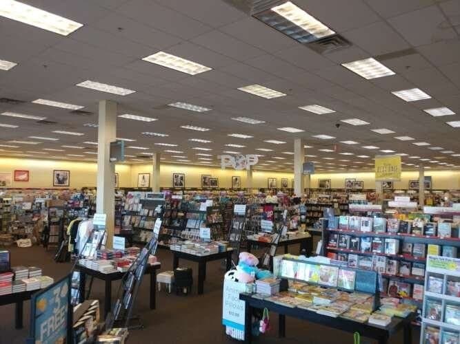 Books-A-Million Texarkana Texas comic book store in Texarkana, Texas