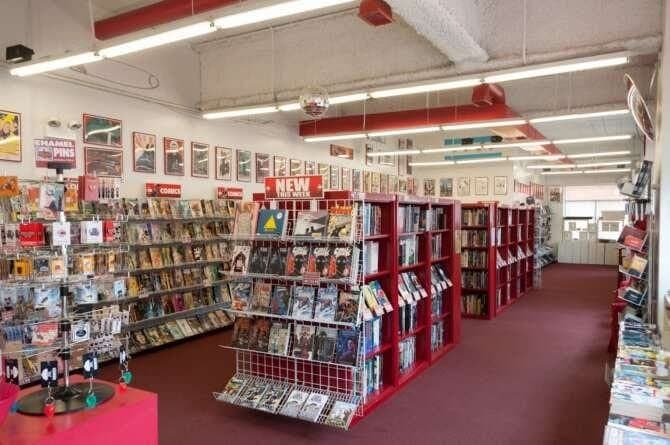 Challengers Comics comic book store in Chicago, Illinois