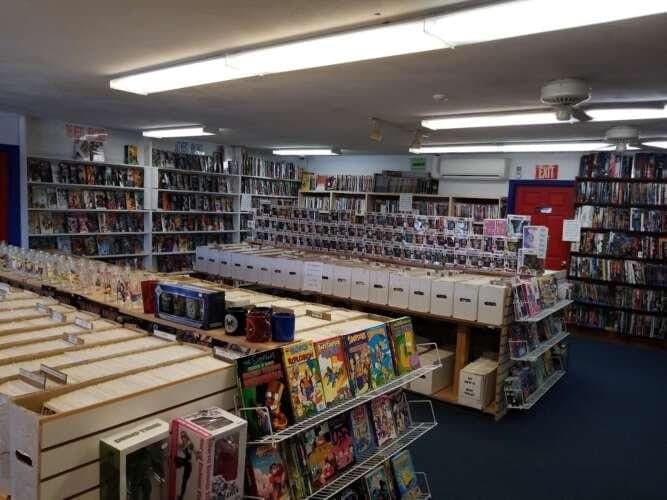 Chris's Cards & Comics comic book store in Salem, New Hampshire