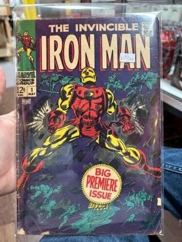 Cosmic Comics And Toys comic book store in Livonia, Michigan