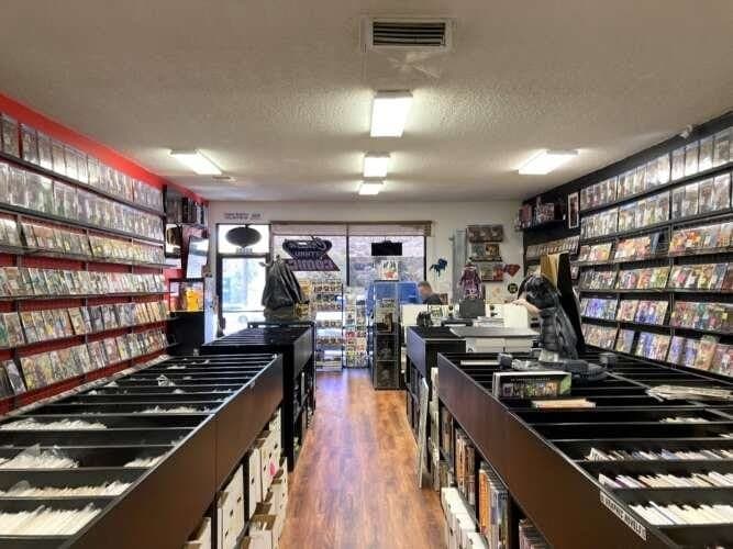 Cruzin’ Thru Comics comic book store in Santa Clarita, California