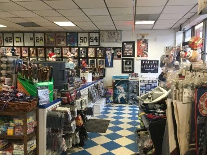 M & J Video Games & Collectibles comic book store in Southington, Connecticut