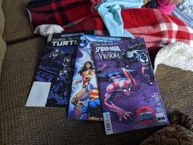 Mellow Blue Planet comic book store in Rock Island, Illinois