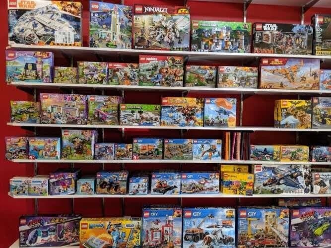 Minifigs Bricks and More comic book store in Denton, Texas