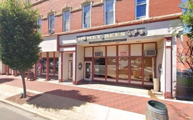 Robot Zero Comics comic book store in Geneva, Ohio