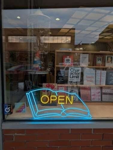 Secret World Books comic book store in Highland Park, Illinois
