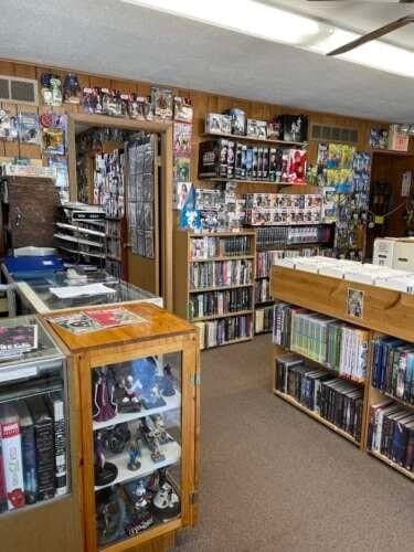 Thom's Comics & Collectibles comic book store in Elgin, Illinois