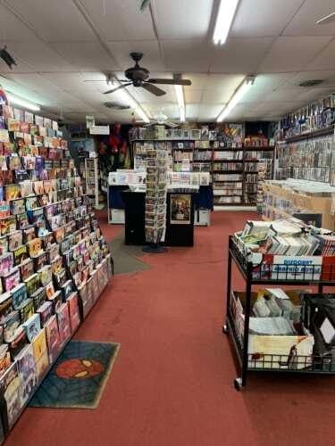 Comic book store in Albany Earthworld
