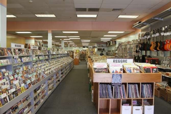Comic book store in Honolulu Idea's Music and Books