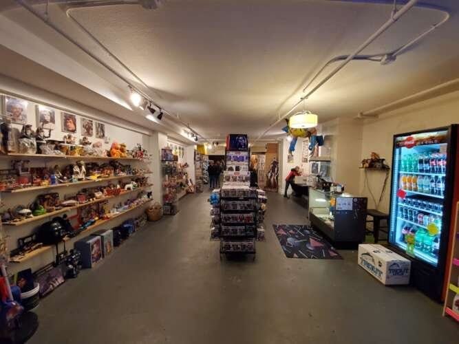 Comic book store in Wenatchee The Time Capsule