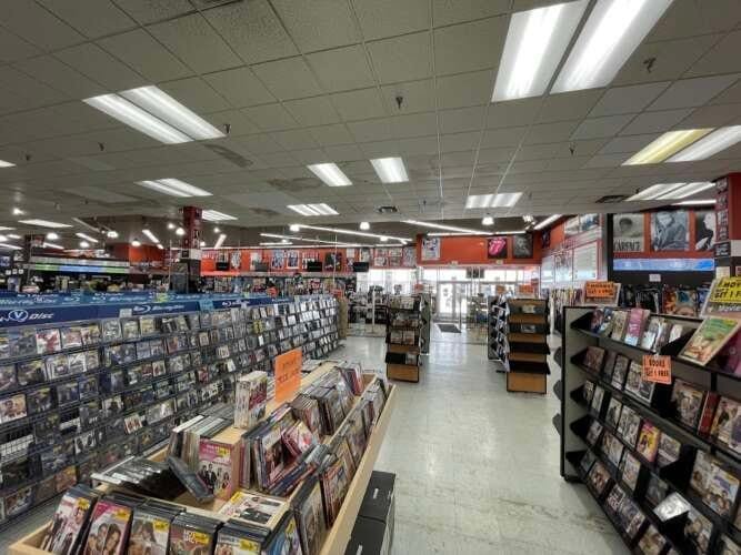 Comic book store in Colorado Springs EntertainMART