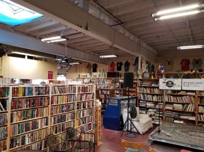 Comic book store in York In Between Pages (The next chapter of The York Emporium)