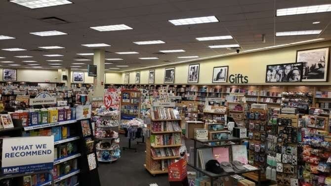 Comic book store in Kansas City Books-A-Million Kansas City Kansas