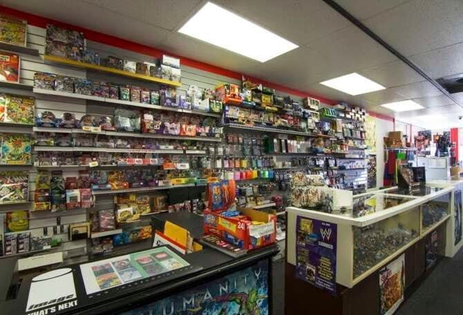 Comic book store in Cincinnati Rockin' Rooster Comics & Games