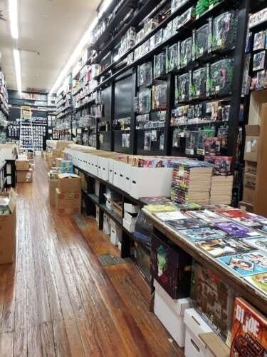 Comic book store in Hagerstown Atomic Comics