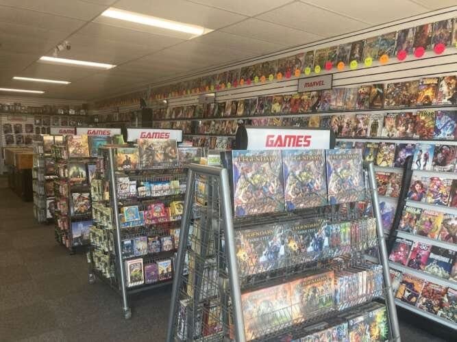Comic book store in Sioux City StarFighter Comics