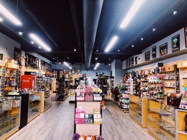 Comic book store in Hialeah KnoWhere Toys Comics & Gaming