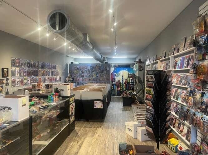 Comic book store in Lake Worth Beach Retrohouse Comics