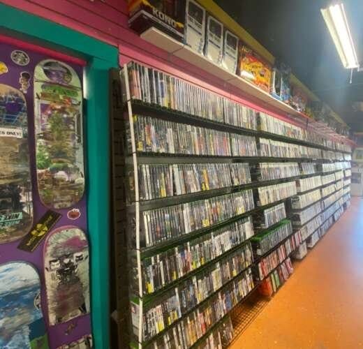 Comic book store in Largo Retro Rat