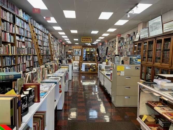 Comic book store in Cincinnati Ohio Book Store