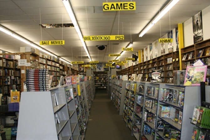 Comic book store in Hagerstown Wonder Book and Video
