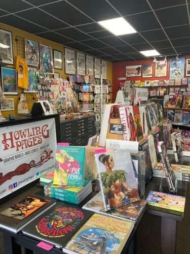 Comic book store in Chicago Howling Pages
