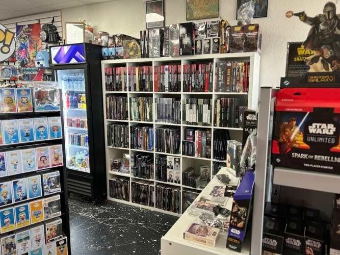 Comic book store in Jacksonville D2 Comics and More