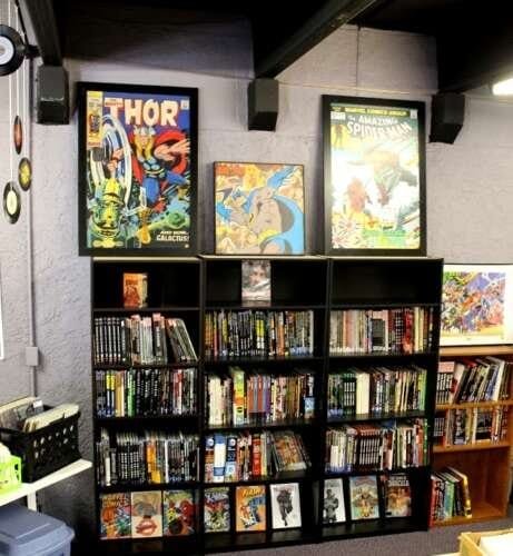 Comic book store in Englewood Vision Comics & Oddities