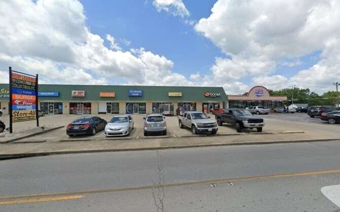 Comic book store in Richmond Comics Plus+